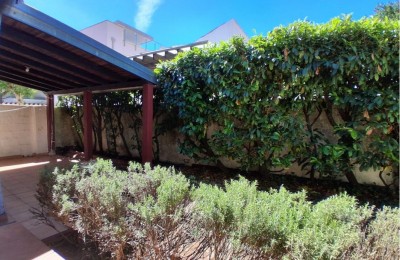 Prizemnica sa tri spavaće sobe samo 400m od mora