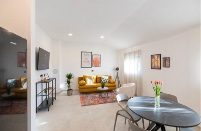 Stan na 2. katu - Poreč okolica