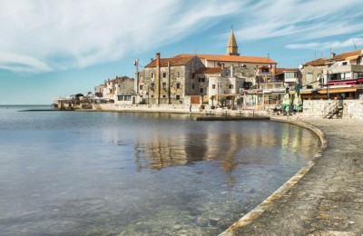 Istra, Umag - građevinsko zemljište  824m2