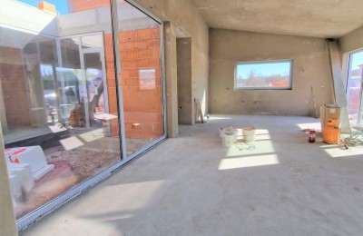 Villa sa bazenom , suvremene arhitekture i modernog  dizajna