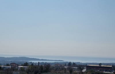 PRILIKA! Stan u centru mjesta 2 spavaće + galerija ,  sa otvorenim pogledom na more !