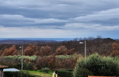 Istra, Poreč - Obiteljski stan na 1.katu sa panoramskim pogledom na more  ZGRADA SA LIFTOM!