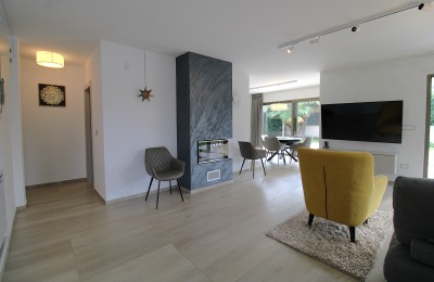 Agency exclusive! Beautiful, modern villa only 2 km from Poreč and the sea