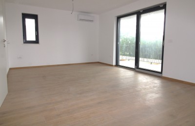 Appartamento di nuova costruzione al 1° piano nelle vicinanze di Parenzo