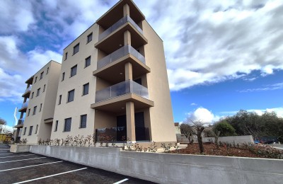 Istra, Poreč okolica 1500m od mora - Stan u novogradnji sa liftom (POGLED MORE), 1. kat sa dvije spavaće sobe