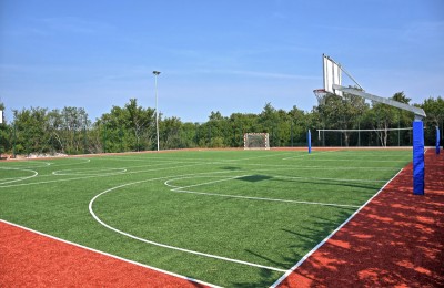 Ekskluzivna  kamena vila sa bazenom i sportskim terenima!