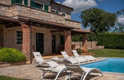 Istra,Sveti Lovreč - Rustikalna villa sa bezenom i lijepom okućnicom