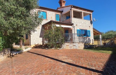 Family house with pool near Porec 8 km from the sea !!