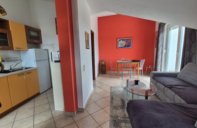 POREČ , Prilika!! Stan sa panoramskim pogledom na more