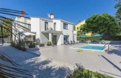 Poreč - Vila s bazenom - 400m od mora