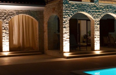 Prekrasna kamena villa na mirnoj lokaciji!