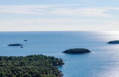 Građevinsko zemljište turističke namjene (T2 - turističko naselje) - 180m od mora