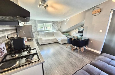 Ekskluzivno! Funtana- stan 200 m od mora sa otvorenim pogledom na more !