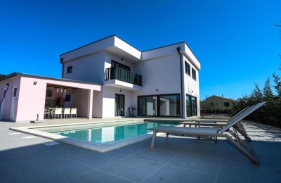 Poreč - Moderna vila sa bazenom 800m od mora